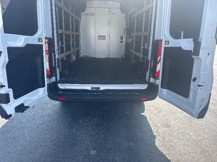 Used 2022 Ford E-Transit 350 - photo 10