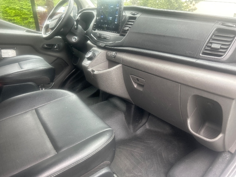 Used 2022 Ford E-Transit 350 - photo 24