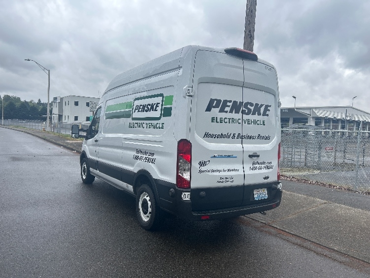 Used 2022 Ford E-Transit 350 - photo 8