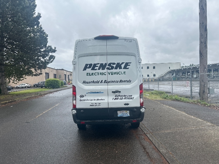 Used 2022 Ford E-Transit 350 - photo 9