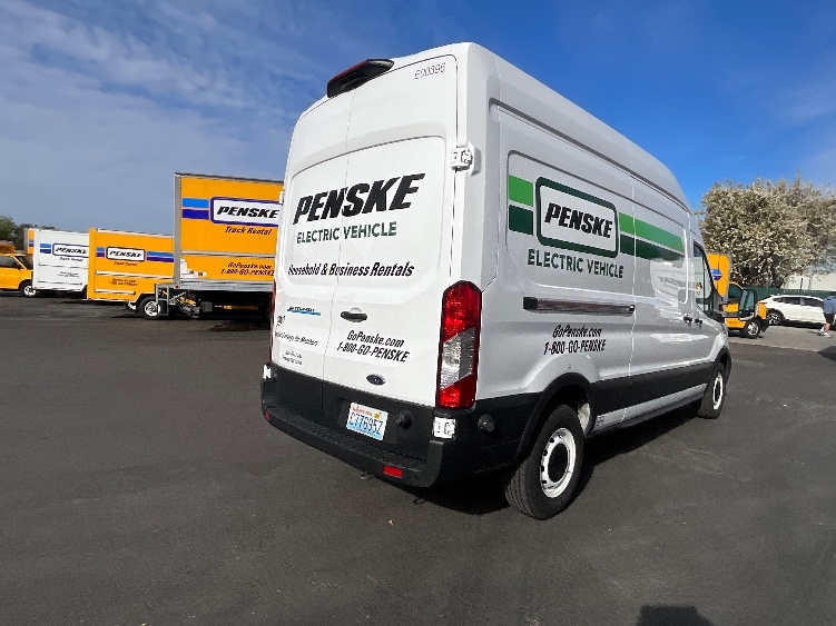 Used 2022 Ford E-Transit 350 - photo 15