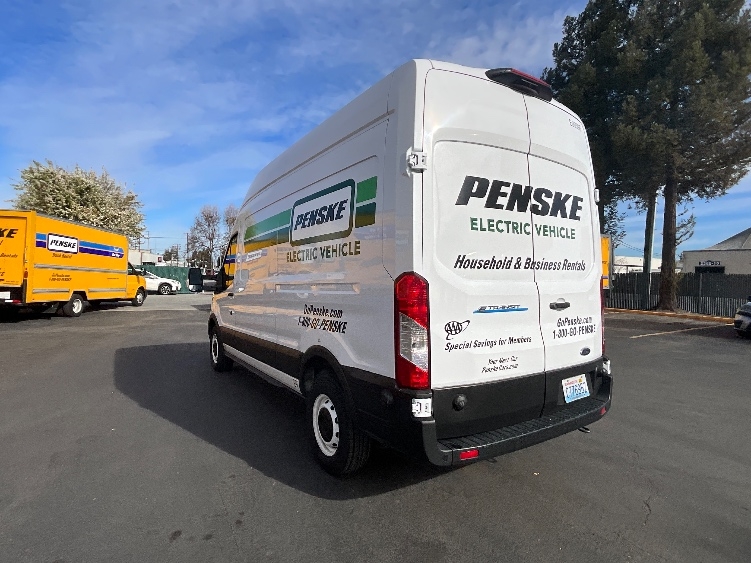 Used 2022 Ford E-Transit 350 - photo 8