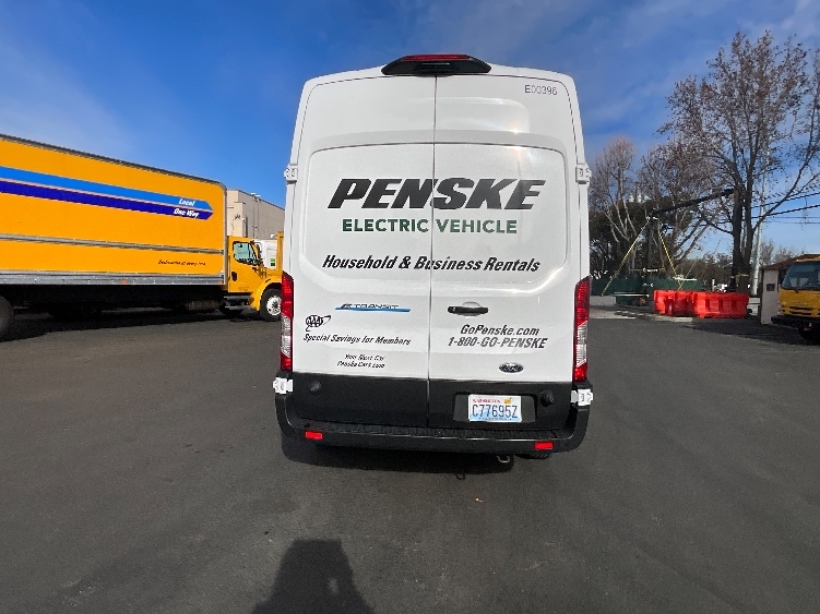 Used 2022 Ford E-Transit 350 - photo 9