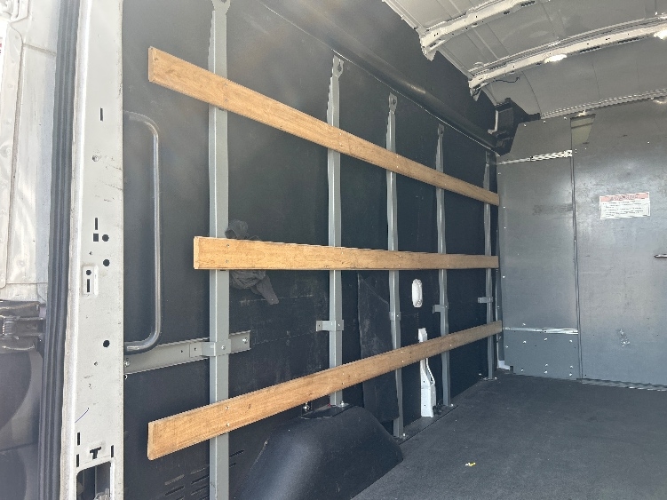 Used 2022 Ford E-Transit 350 - photo 13