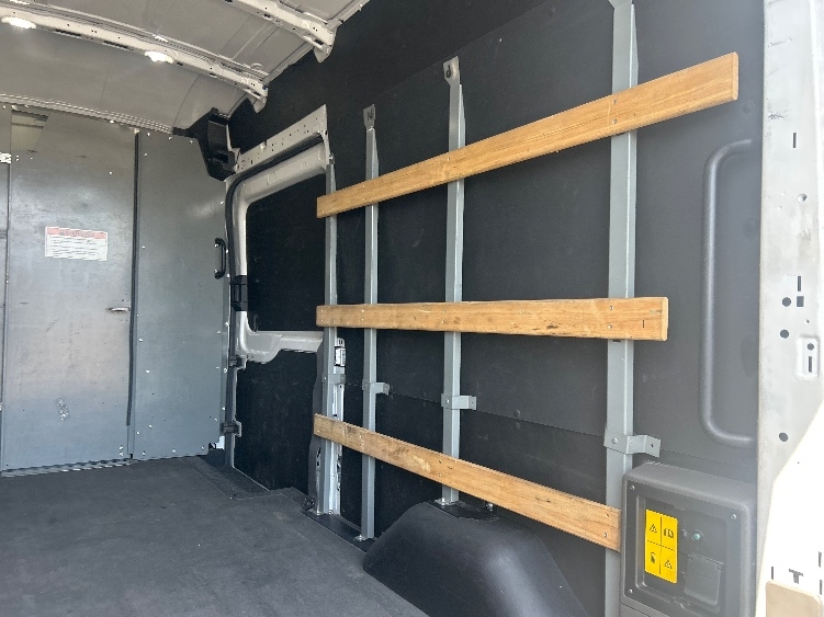 Used 2022 Ford E-Transit 350 - photo 14
