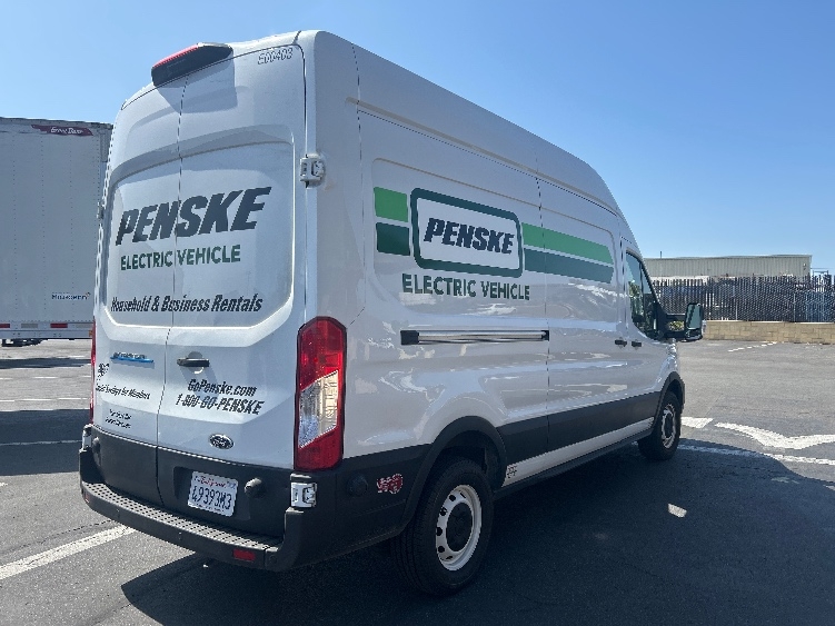 Used 2022 Ford E-Transit 350 - photo 15