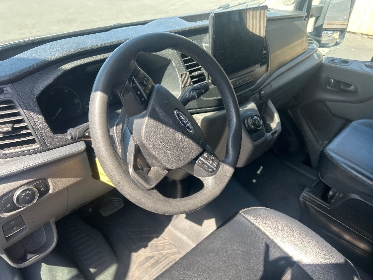 Used 2022 Ford E-Transit 350 - photo 20
