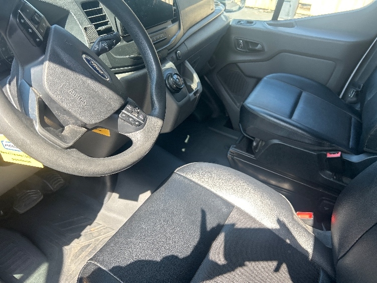 Used 2022 Ford E-Transit 350 - photo 21