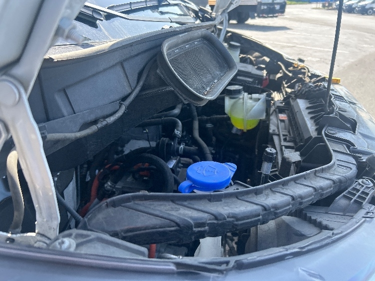 Used 2022 Ford E-Transit 350 - photo 25