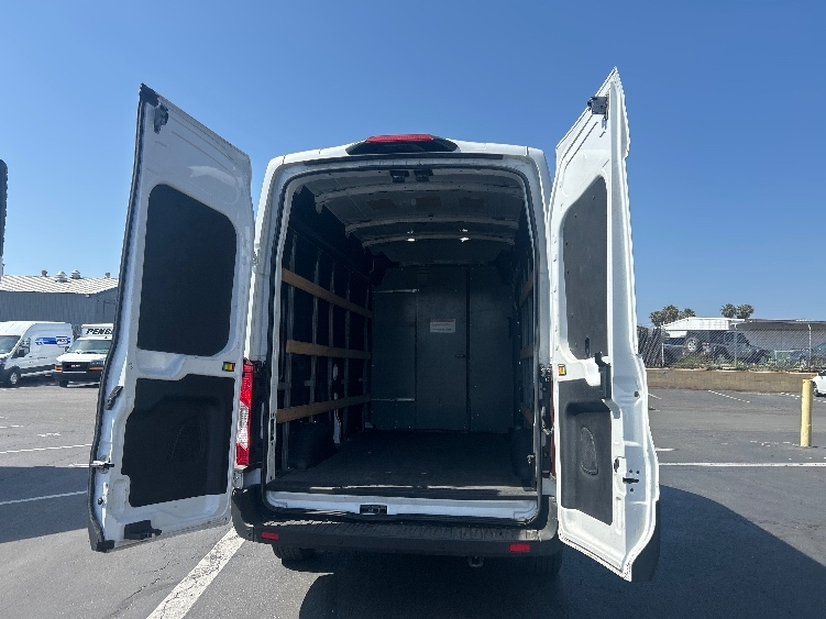Used 2022 Ford E-Transit 350 - photo 11