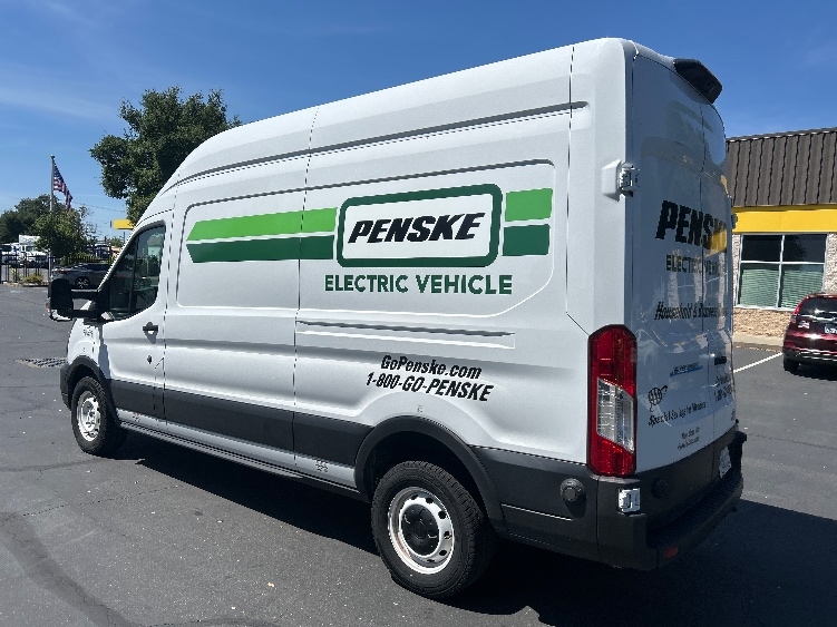 Used 2022 Ford E-Transit 350 - photo 7