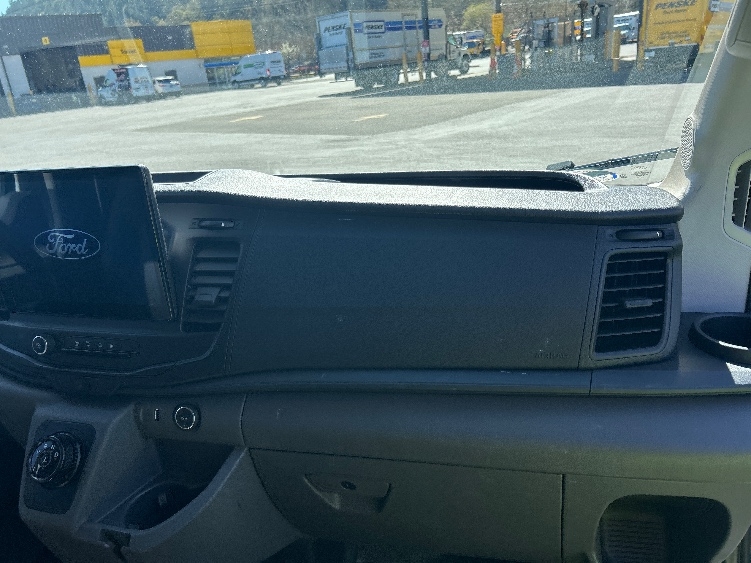Used 2022 Ford E-Transit 350 - photo 22