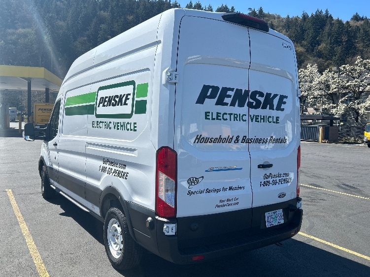 Used 2022 Ford E-Transit 350 - photo 8
