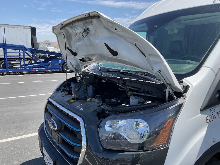 Used 2022 Ford E-Transit 350 - photo 24