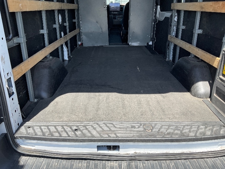 Used 2022 Ford E-Transit 350 - photo 11