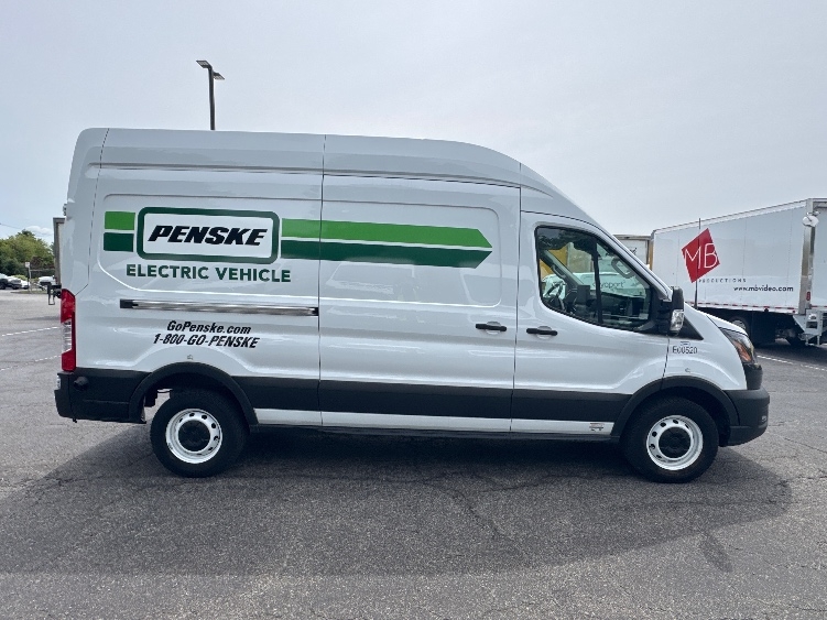 Used 2022 Ford E-Transit 350 - photo 15