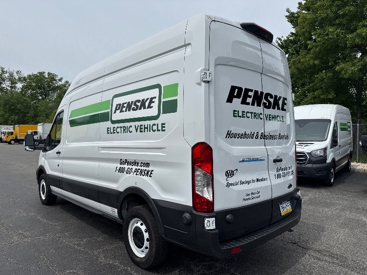 Used 2022 Ford E-Transit 350 - photo 8