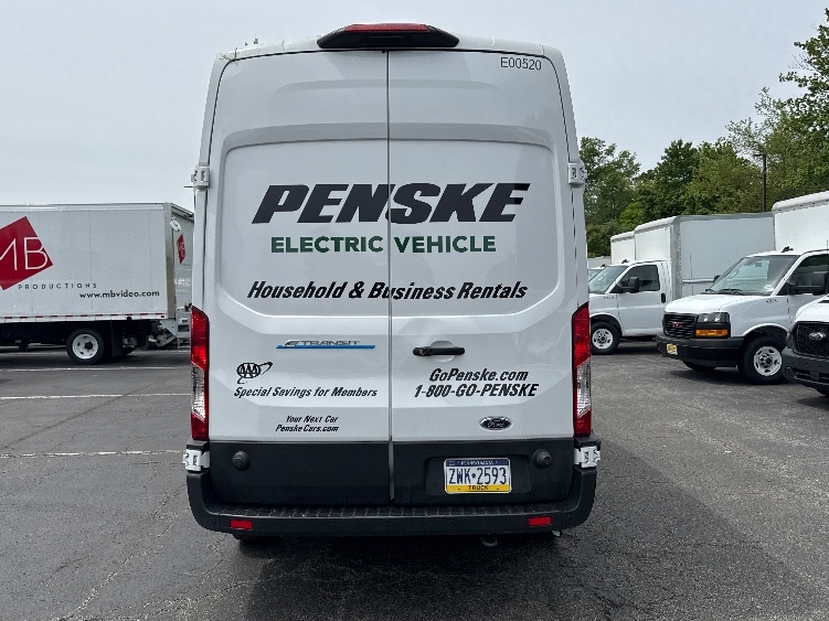 Used 2022 Ford E-Transit 350 - photo 9