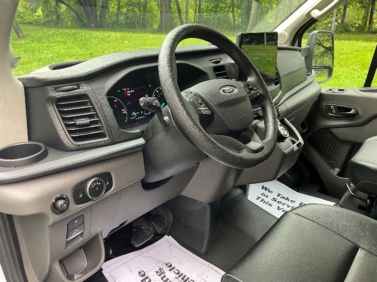 Used 2022 Ford E-Transit 350 - photo 19
