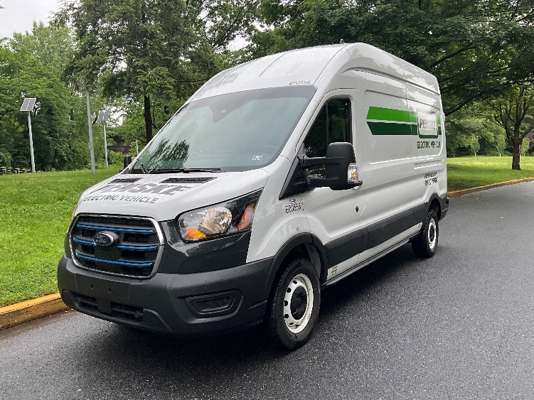 Used 2022 Ford E-Transit 350 - photo 5
