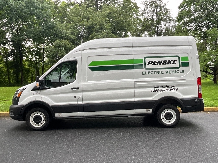 Used 2022 Ford E-Transit 350 - photo 6