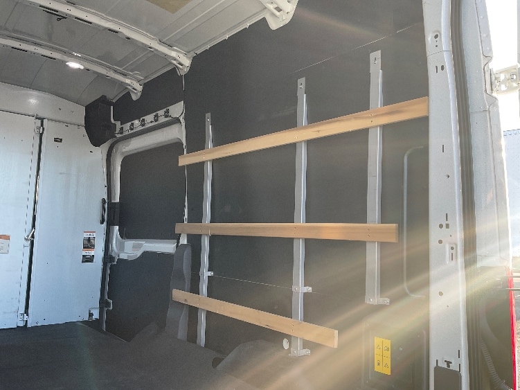 Used 2022 Ford E-Transit 350 - photo 13