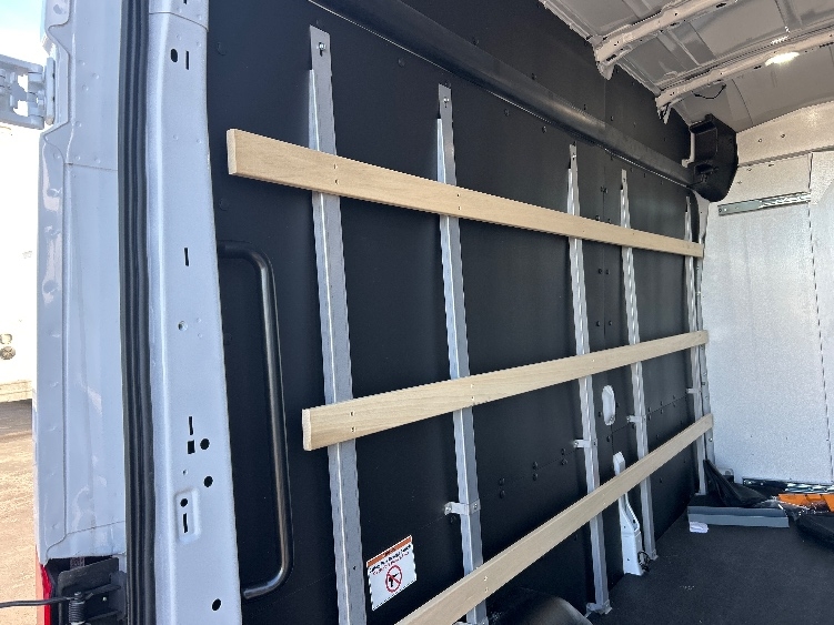 Used 2022 Ford E-Transit 350 - photo 10
