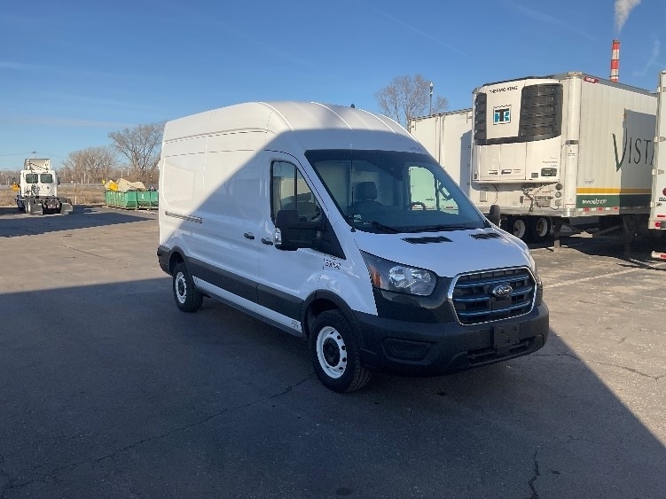 Used 2022 Ford E-Transit 350 - photo 5
