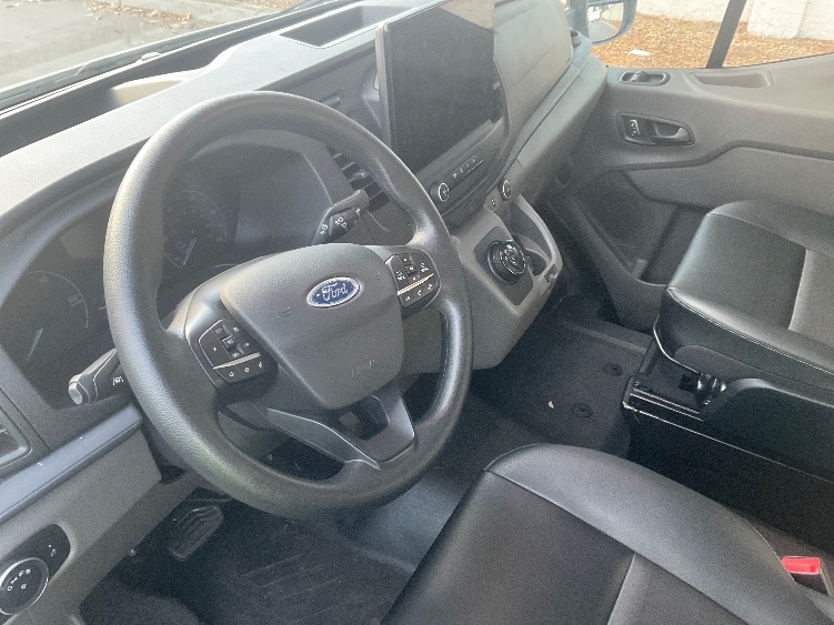 Used 2022 Ford E-Transit 350 - photo 17