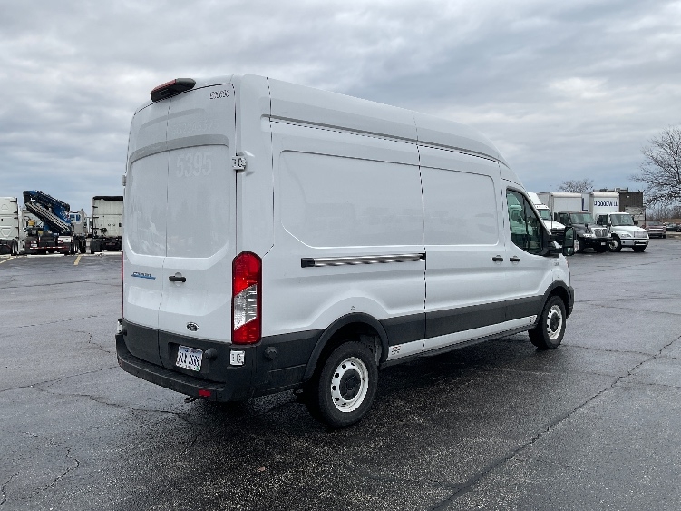 Used 2022 Ford E-Transit 350 - photo 13