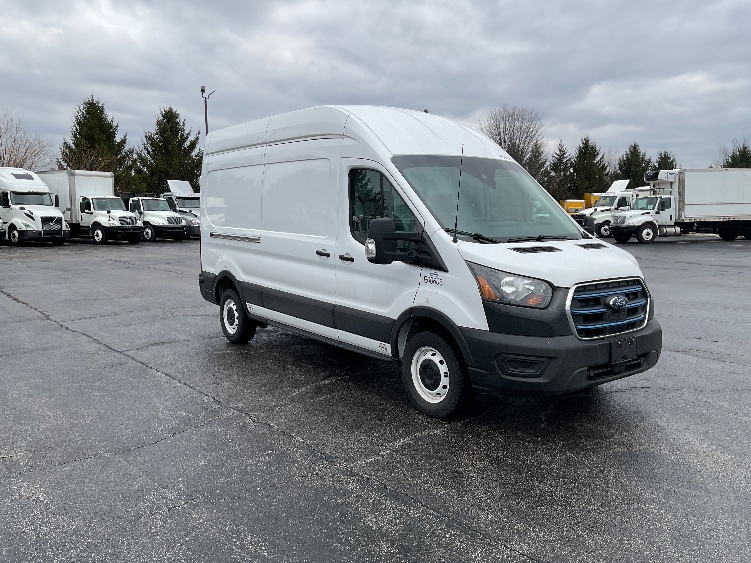 Used 2022 Ford E-Transit 350 - photo 25