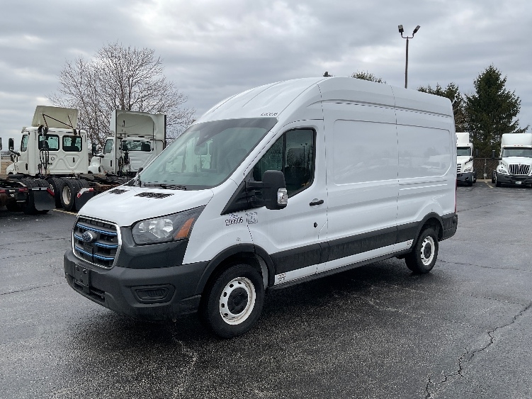 Used 2022 Ford E-Transit 350 - photo 5