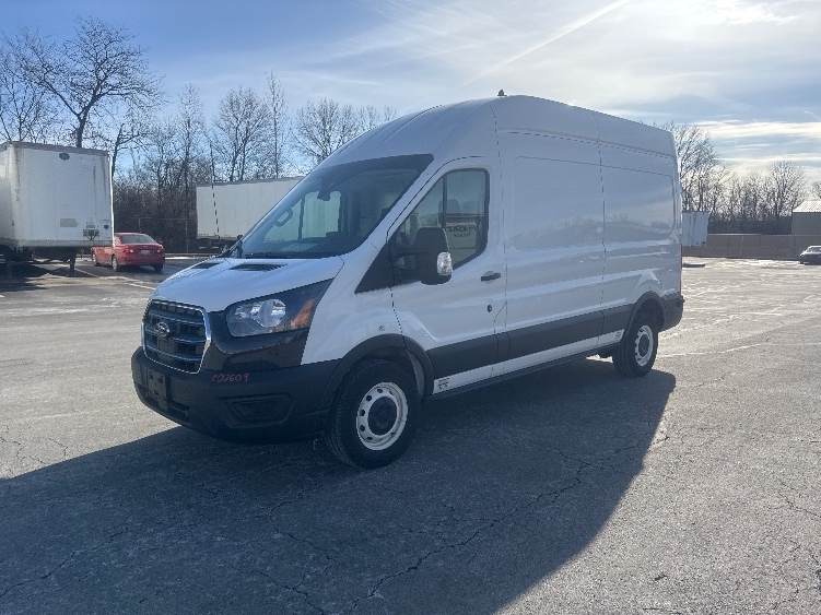 Used 2022 Ford E-Transit 350 - photo 5