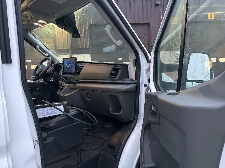 Used 2022 Ford E-Transit 350 - photo 20