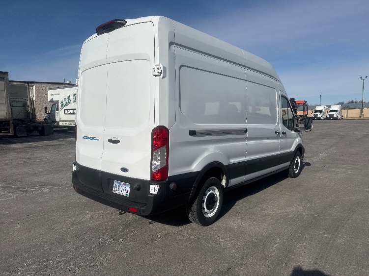 Used 2022 Ford E-Transit 350 - photo 14