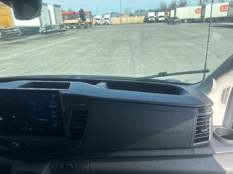 Used 2022 Ford E-Transit 350 - photo 22