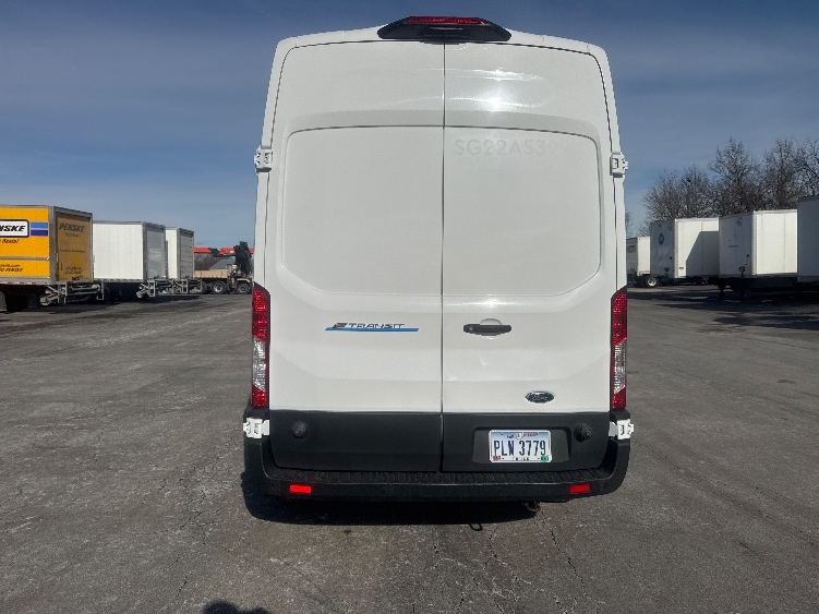 Used 2022 Ford E-Transit 350 - photo 9