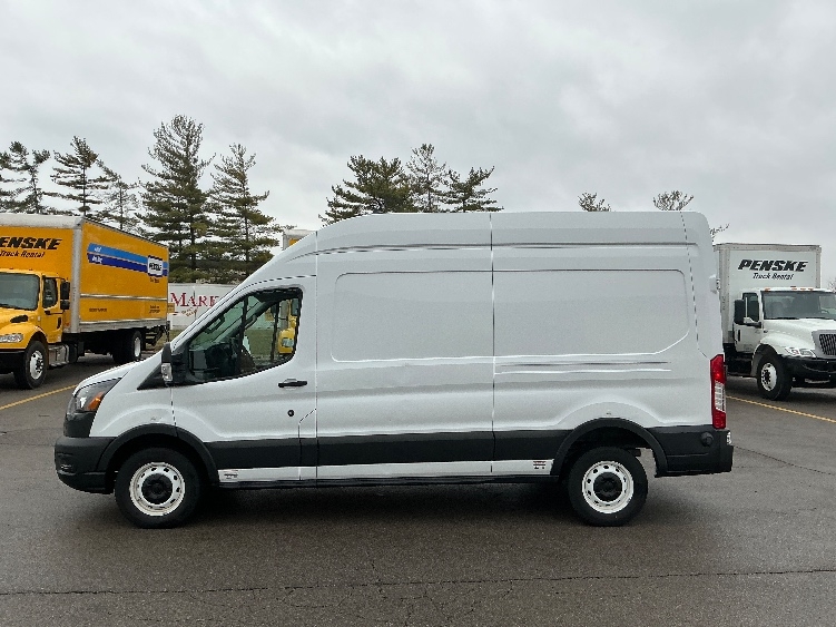 Used 2022 Ford E-Transit 350 - photo 6