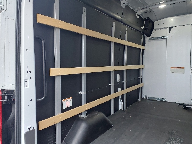 Used 2022 Ford E-Transit 350 - photo 12