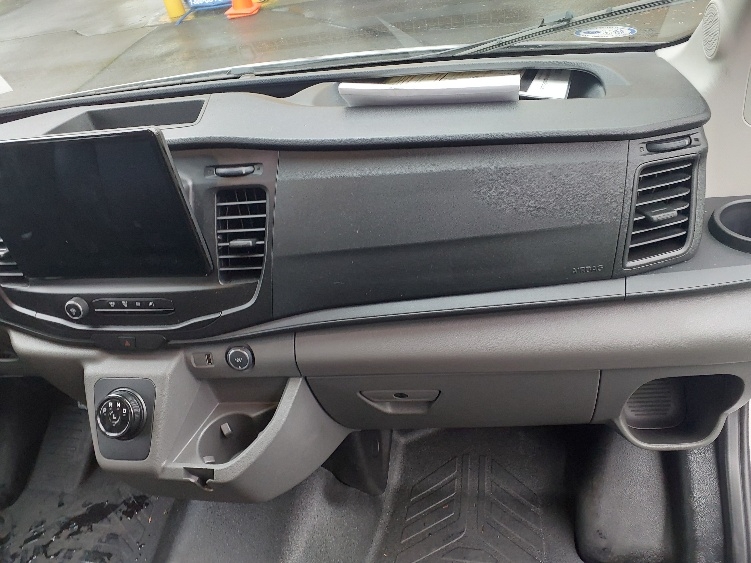 Used 2022 Ford E-Transit 350 - photo 22