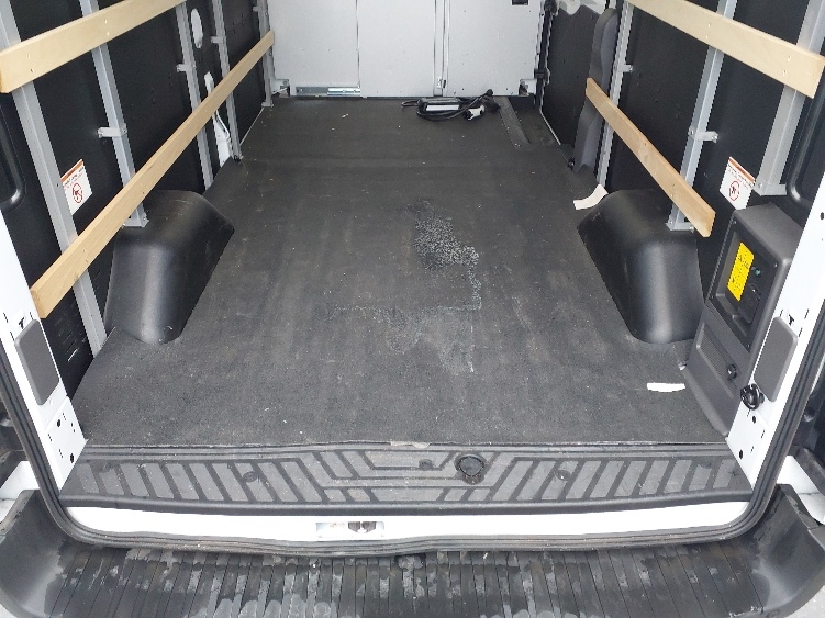 Used 2022 Ford E-Transit 350 - photo 11