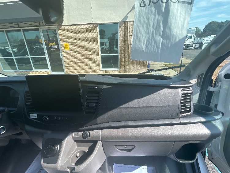 Used 2022 Ford E-Transit 350 - photo 19