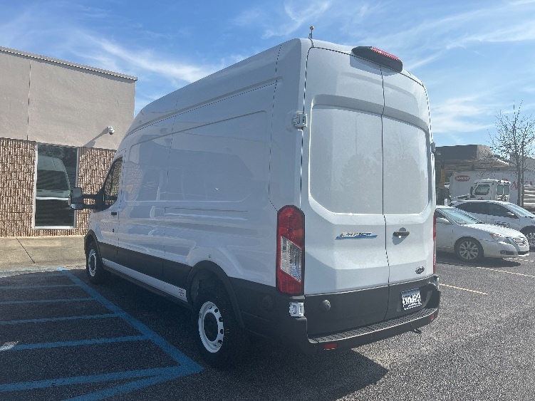 Used 2022 Ford E-Transit 350 - photo 7