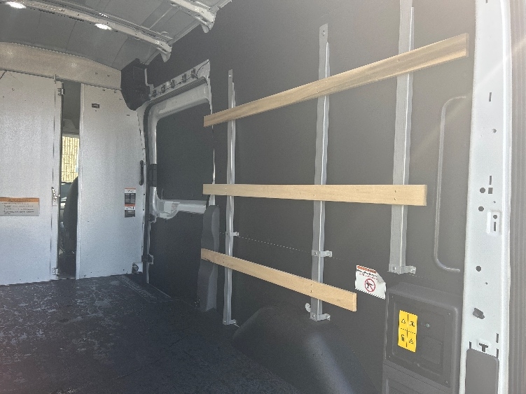 Used 2022 Ford E-Transit 350 - photo 11