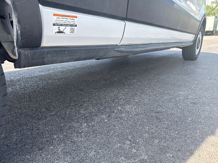 Used 2022 Ford E-Transit 350 - photo 16