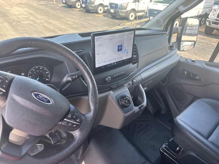 Used 2022 Ford E-Transit 350 - photo 19