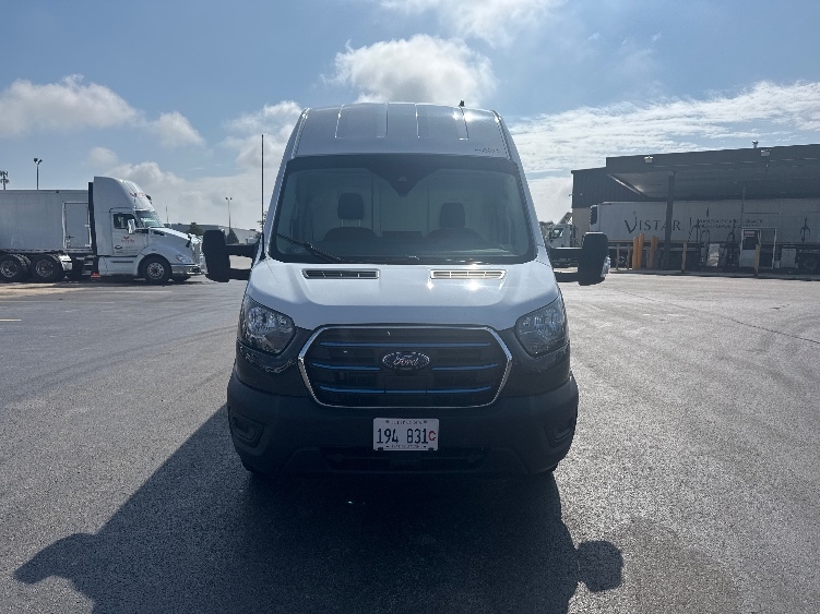 Used 2022 Ford E-Transit 350 - photo 2