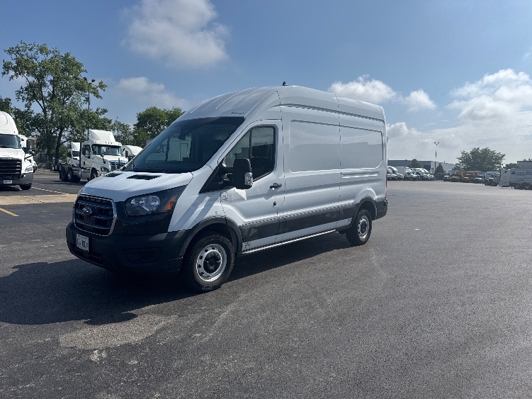 Used 2022 Ford E-Transit 350 - photo 5