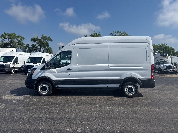 Used 2022 Ford E-Transit 350 - photo 6