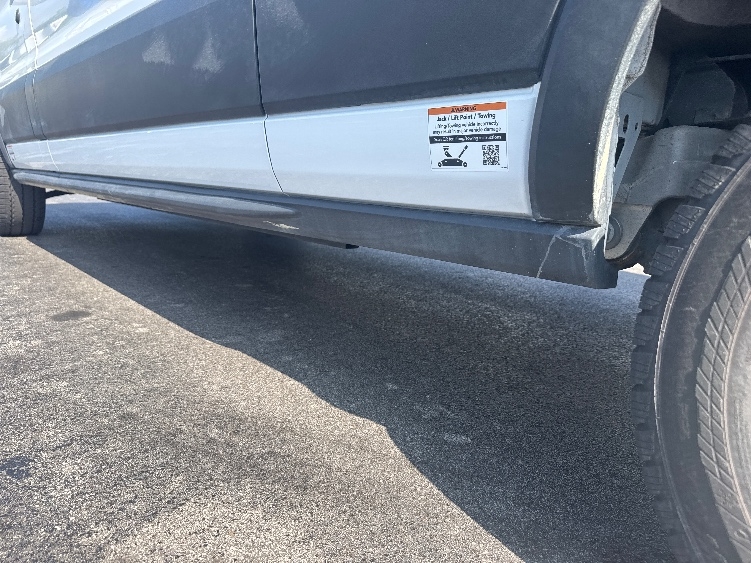Used 2022 Ford E-Transit 350 - photo 7